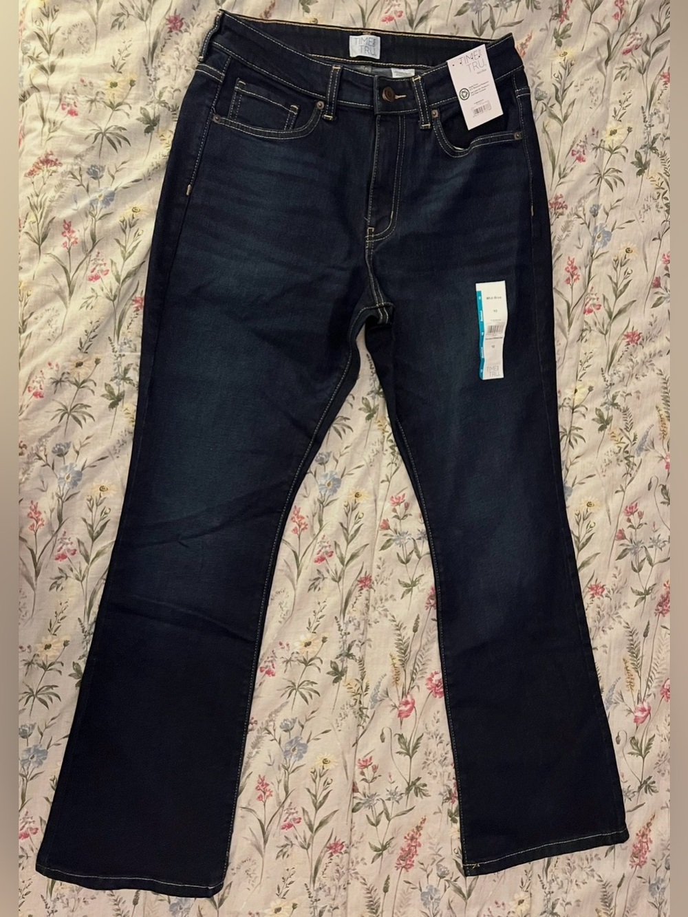 Dark Wash Mid Rise Boot Cut Ladies Jeans Size 10